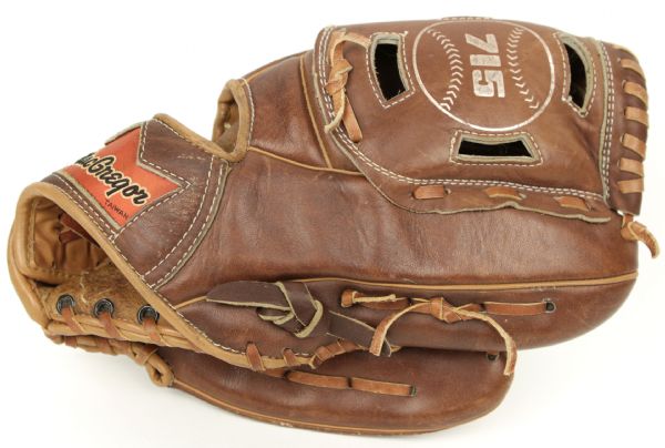 1974 Hank Aaron Atlanta Braves MacGregor Home Run 715 Glove