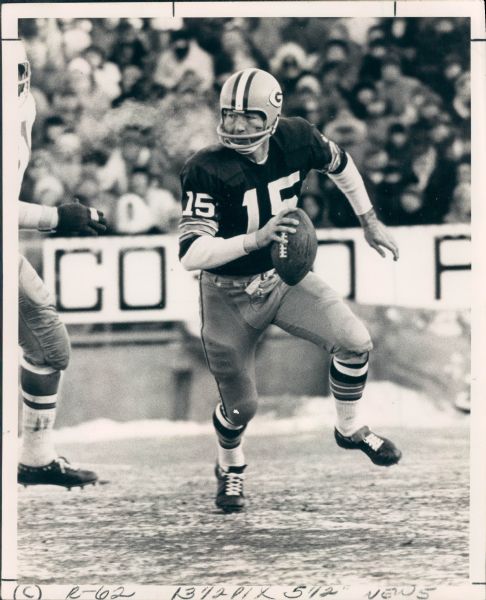 1967 Bart Starr Green Bay Packers Ice Bowl Game Malcolm Emmons "The Sporting News Collection Archives" Original Type 1 8" x 10" Photo (Sporting News Collection Hologram/MEARS Type 1 Photo LOA)