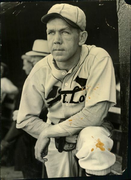 1931 Bill Hallahan St. Louis Cardinals "The Sporting News Collection Archives" Original Photo (Sporting News Collection Hologram/MEARS Photo LOA)