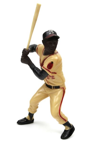 1960-63 Hank Aaron Milwaukee Braves Hartland Statue