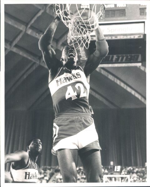 1986-90 Kevin Willis Atlanta Hawks "The Sporting News Collection Archives" Original Photo (Sporting News Collection Hologram/MEARS Photo LOA) - Lot of 10