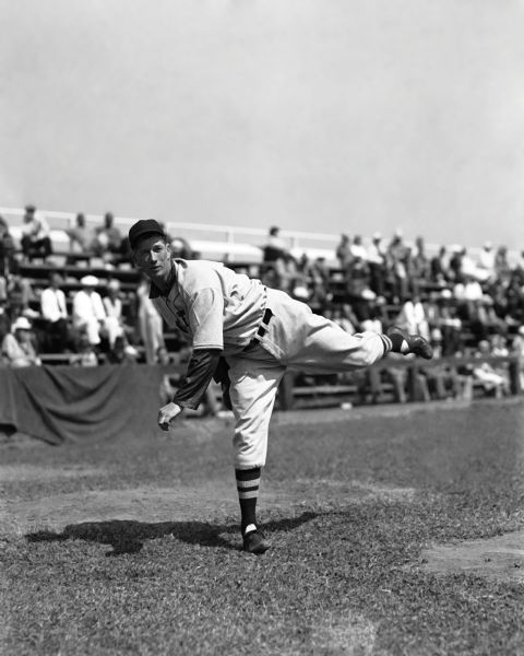 1937 Lefty Grove Boston Red Sox Charles Conlon Original 11" x 14" Photo Hand Developed from Glass Plate Negative & Published (The Sporting News Hologram/MEARS Photo LOA)