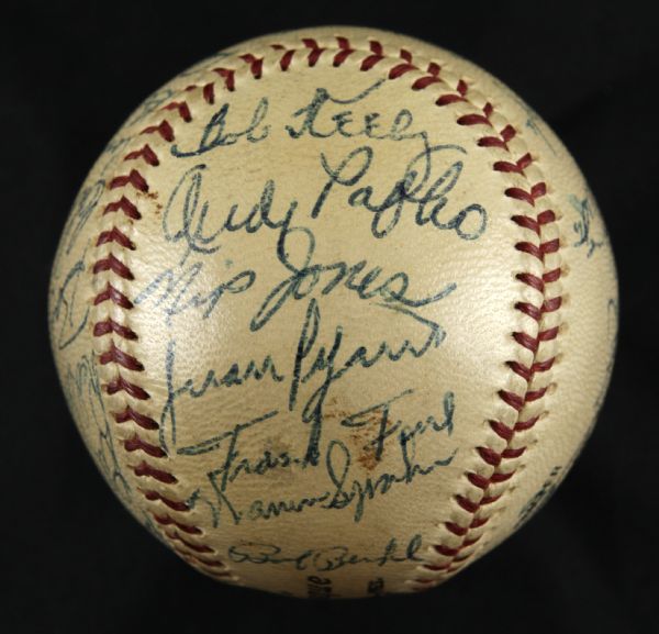 1957 Milwaukee Braves Team Signed ONL (Giles) Baseball World Series Champs w/29 Sigs. Incl. Aaron Mathews Spahn Hazle - JSA 