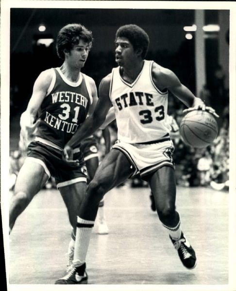 1978 Earvin "Magic" Johnson Michigan State Spartans "TSN Collection Archives" Original 8" x 10" Photo (Sporting News Collection Hologram/MEARS LOA)