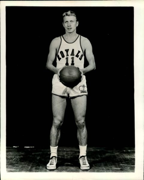 1945-55 Bob Davies Rochester Royals "TSN Collection Archives" Original 8" x 10" Photo (Sporting News Collection Hologram/MEARS LOA)