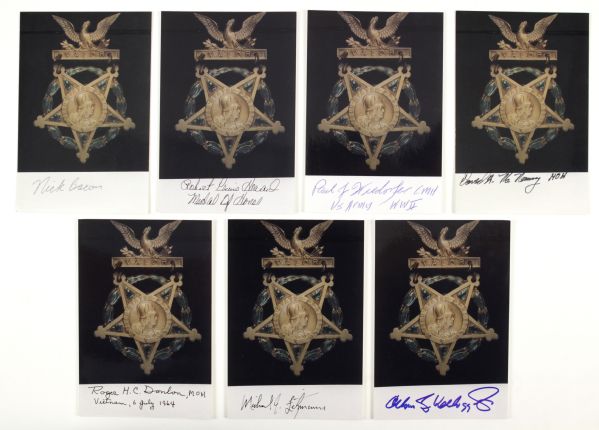 Collection of 18 Medal of Honor Signed Photos 