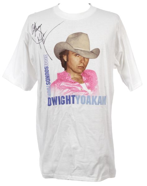 2001 Dwight Yoakam Signed Concert Tour T Shirt (JSA)