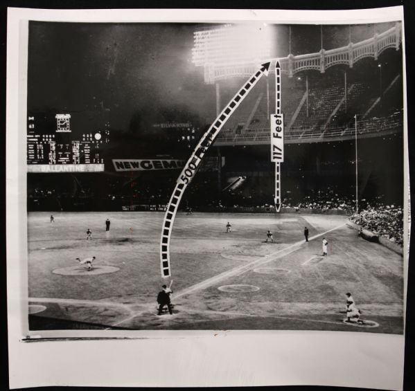 1963 Mickey Mantle Original Wire Photo Commemorating 540 Foot Home Run