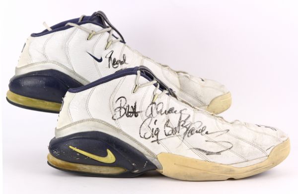 2000s Bob Lanier Milwaukee Bucks Signed Post Career Size 22 Nike Sneakers (JSA)