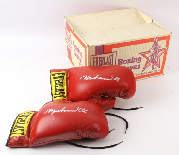 1970s Muhammad Ali World Heavyweight Champion Signed Everlast Boxing Gloves w/ Original Box (JSA)