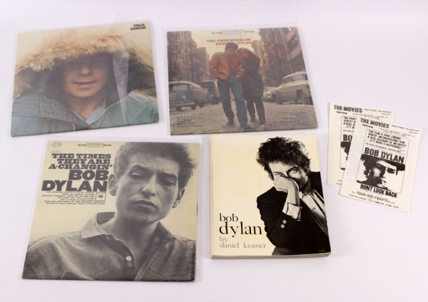 1960s-70s Bob Dylan & Paul Simon Memorabilia Collection - Lot of 6 w/ Records & More