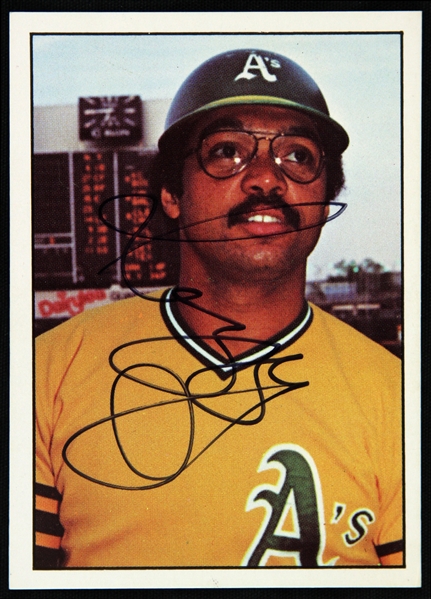 1975 Reggie Jackson Oakland Athletics Signed Trading Card (JSA)