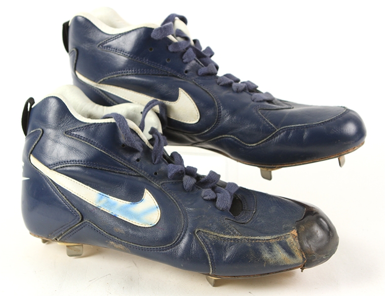 1993-94 Dwight Gooden New York Mets Signed Game Worn Nike Cleats (MEARS LOA/JSA)