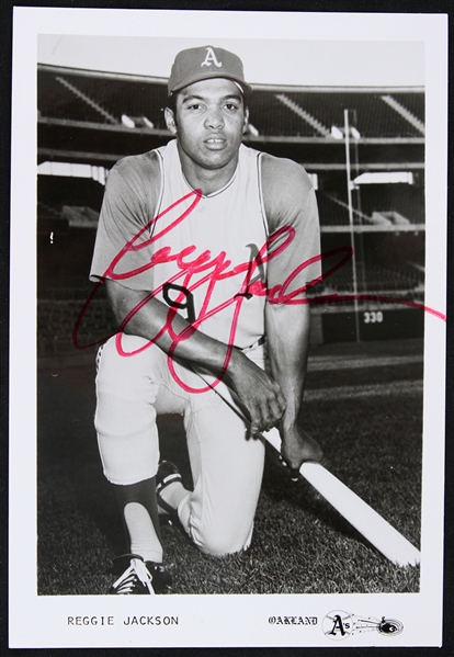 1968-71 Reggie Jackson Oakland Athletics Signed 5" x 7" Photo (JSA)