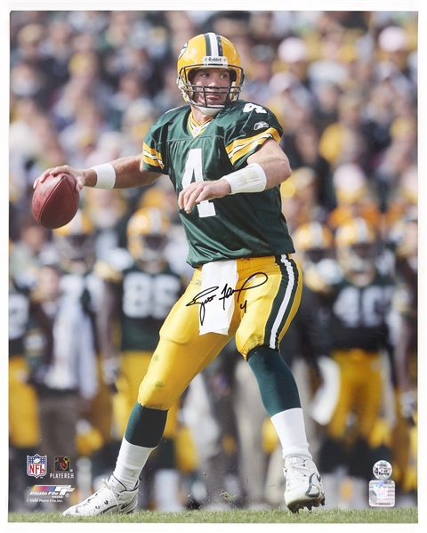 1992-2007 Brett Favre Green Bay Packers Signed 16x20 Color Photo (Brett Favre Hologram)