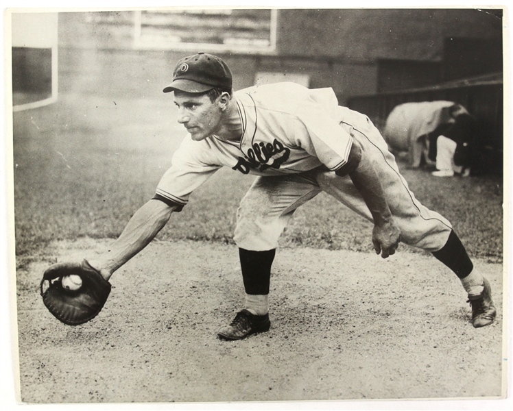 1934-37 Dolph Camilli Philadelphia Phillies 7.5" x 9.5" Original Photo