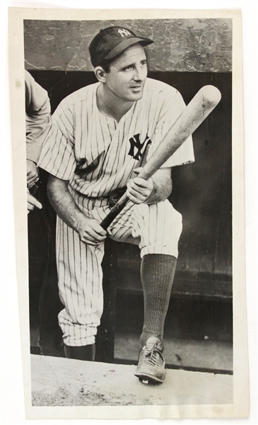 1943 Hank Greenberg New York Yankees 4.75" x 8.5" Original Photo