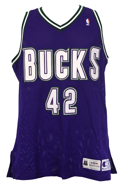 1994-95 Vin Baker Milwaukee Bucks Game Worn Milwaukee Bucks Road Jersey (MEARS LOA)
