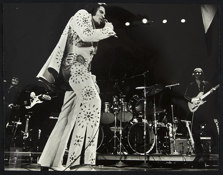 1960-1970s Elvis Presley 7”x9” Original Photo