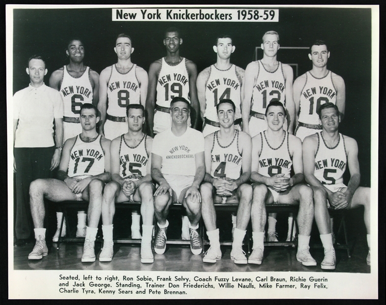 1958-59 New York Knickerbockers 8" x 10" Reprint Team Photo 