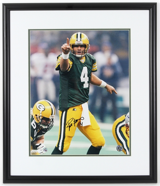 2002 Brett Favre Green Bay Packers Signed 24" x 28" Framed Photo (JSA)