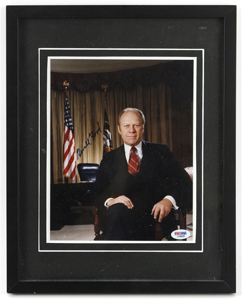 1974-77 Gerald Ford 38th President of the United States Signed 12" x 15" Framed Photo (PSA/DNA)