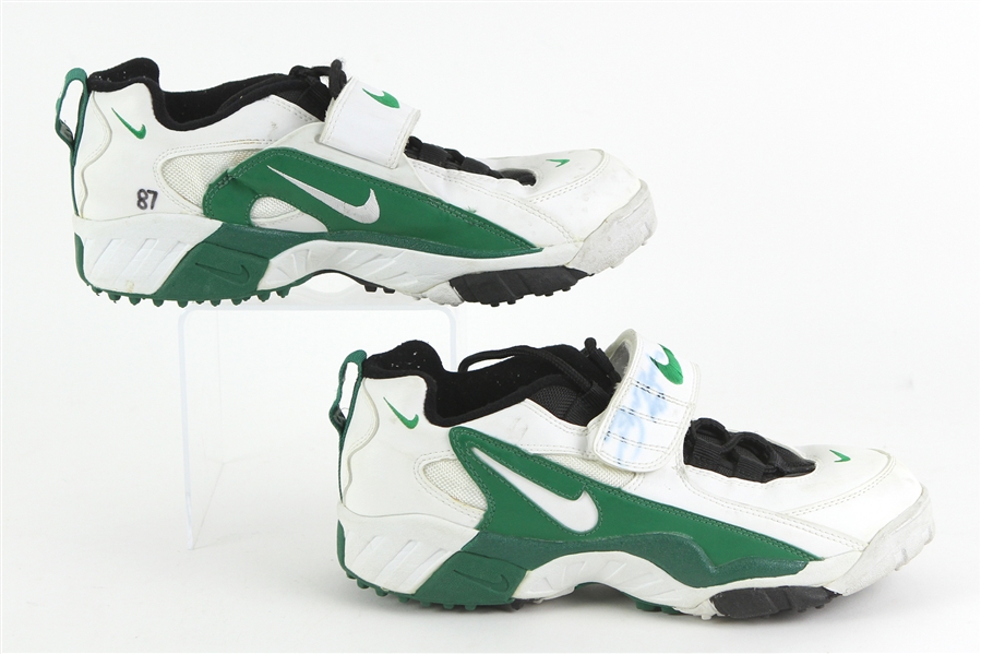 1995-97 Robert Brooks Green Bay Packers Signed Nike Turf Shoes (MEARS LOA/JSA)