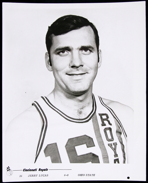 1963-1969 Jerry Lucas Cincinnati Royals 8x10 B&W Team Photo
