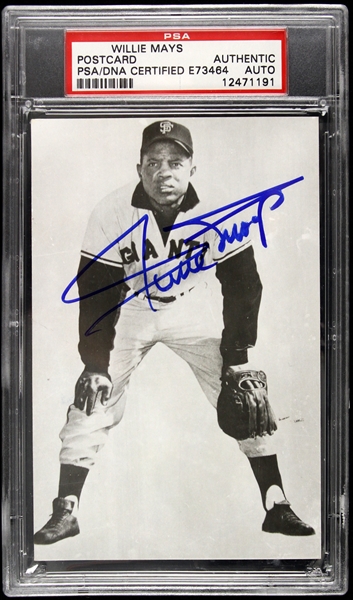 1951-1972 Willie Mays San Francisco Giants Signed 3 1/2" x 5 1/2" Postcard (PSA/DNA Slabbed)