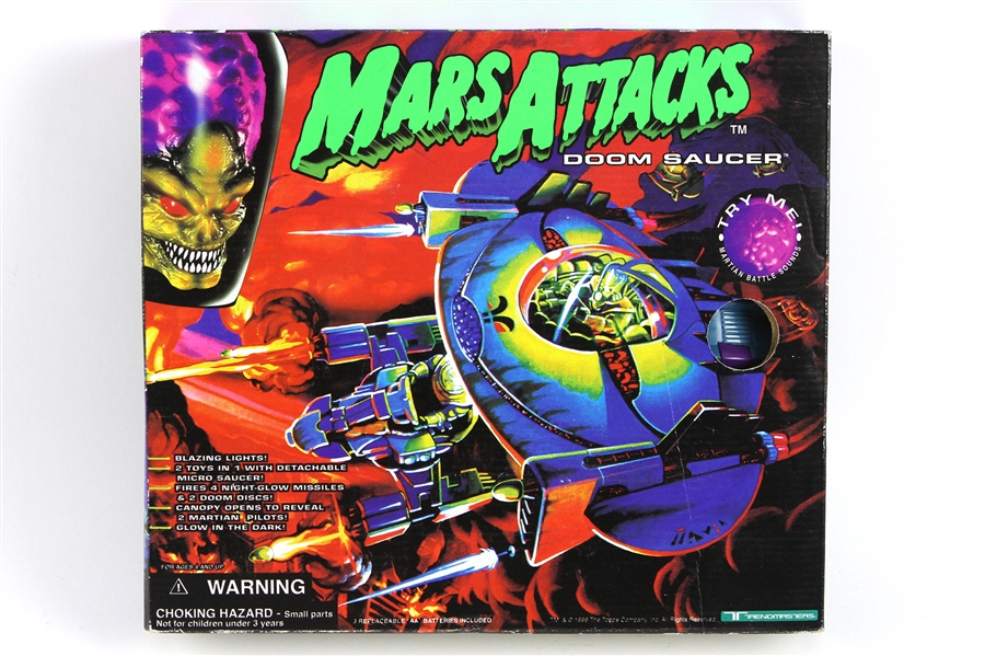 1996 Mars Attacks! MIB Doom Saucer 