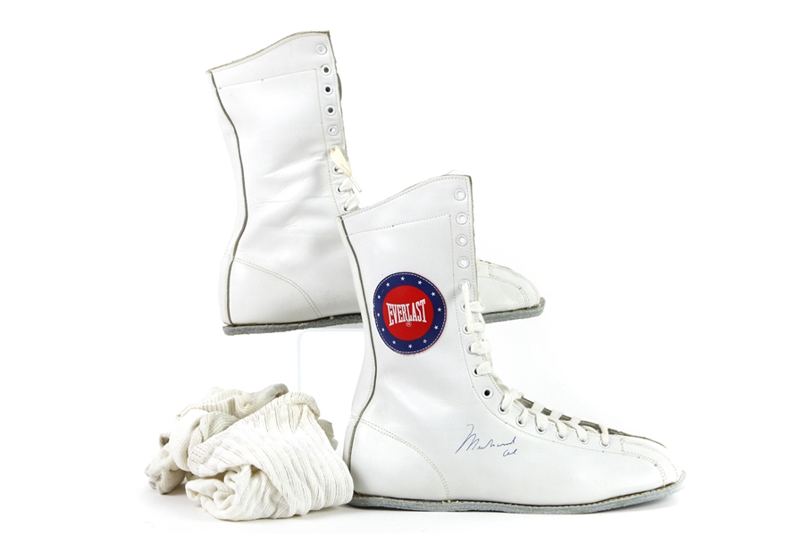 1990s Muhammad Ali World Heavyweight Champion Signed Everlast Boxing Shoes (JSA)
