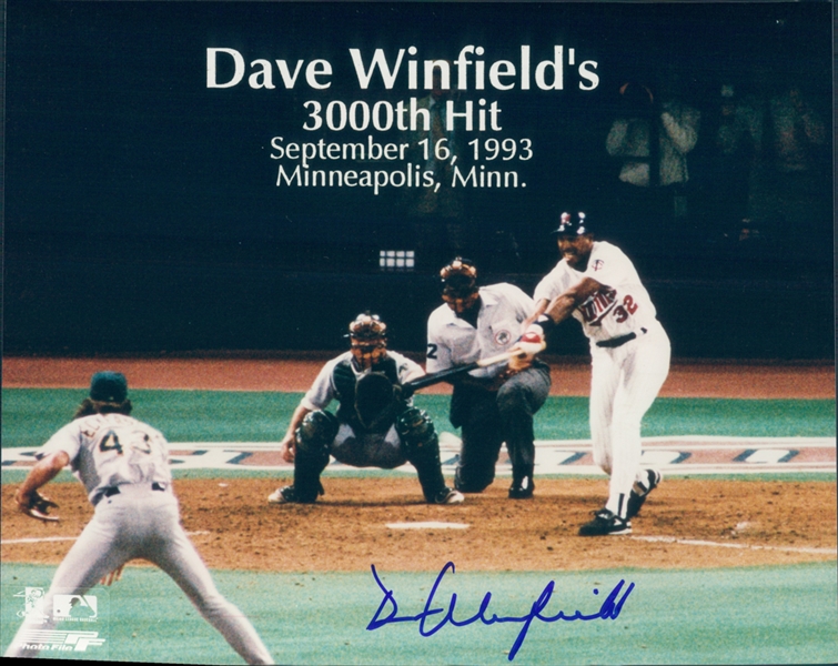 1993 Dave Winfield Minnesota Twins Autographed Colored 8x10 Photo (JSA)