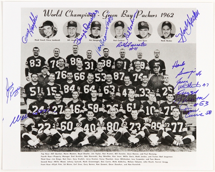 1962 Green Bay Packers Signed 8x10 B&W Photo (12 Autos) JSA