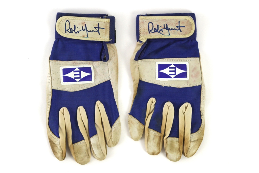 1991-93 Robin Yount Milwaukee Brewers Signed Game Worn Easton Batting Gloves (MEARS LOA/JSA)