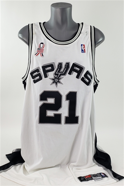 2001-02 Tim Duncan San Antonio Spurs Home Jersey (MEARS A5)