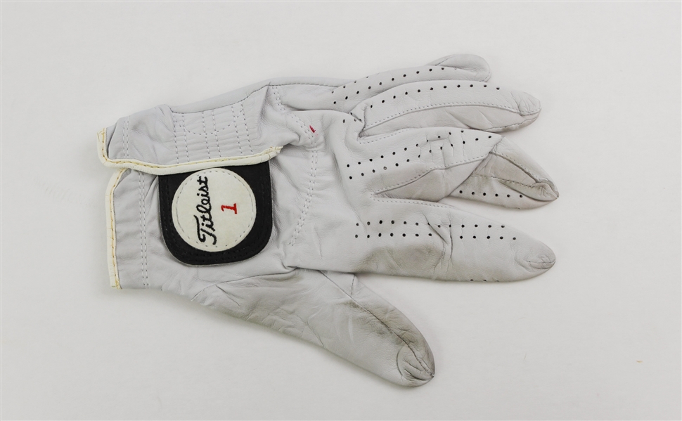 2000 Tiger Woods US Open Signed Titleist Golf Glove (MEARS LOA/JSA)