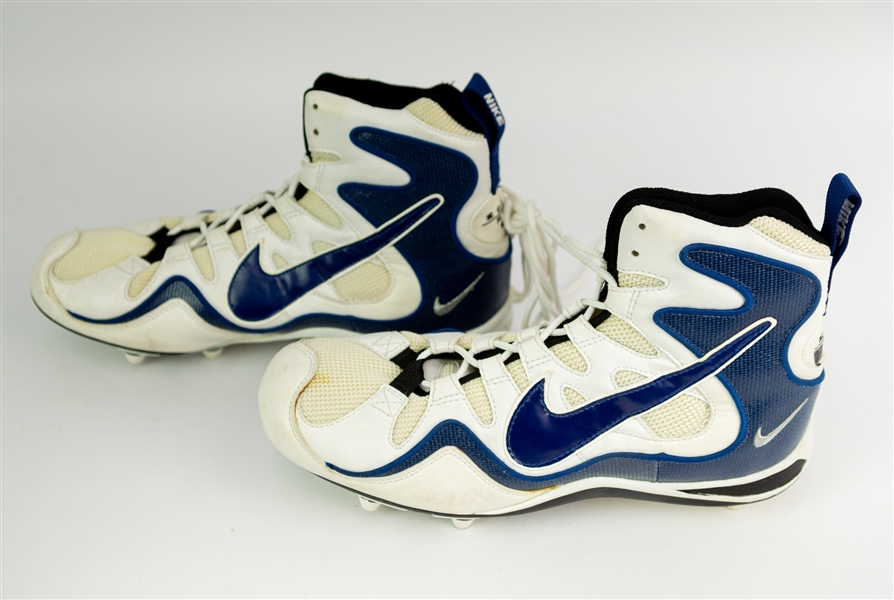 1990s Dallas Cowboys Game Worn Nike Zoom Air Cleats (MEARS LOA)