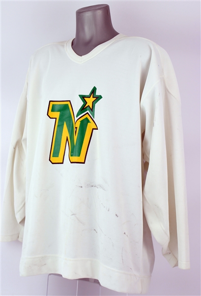 1985-91 Neal Broten Minnesota North Stars Practice Jersey (MEARS LOA)