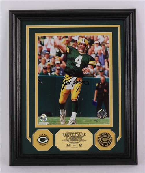 2002 Brett Favre Green Bay Packers Signed 13" x 16" Framed Highland Mint Display (JSA) 66/104