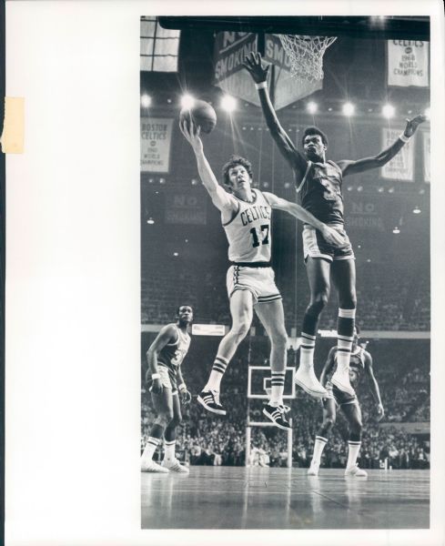 1970s circa John Havlicek Boston Celtics "The Sporting News Collection Archives" Original Type 1 8" x 10" Photo (Sporting News Collection Hologram/MEARS Type 1 Photo LOA)