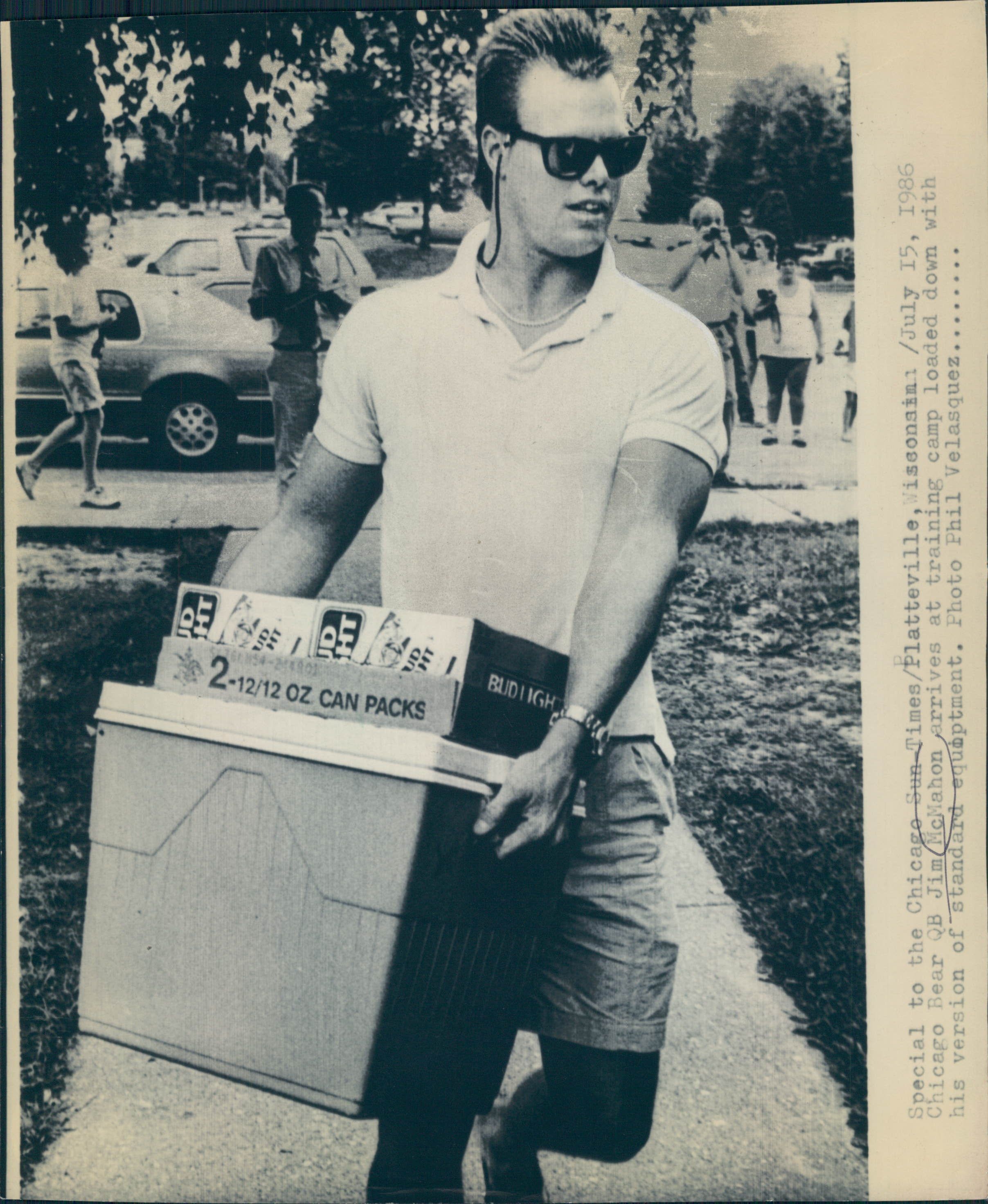 Jim McMahon, Chicago Bears editorial image. Image of football - 73480125