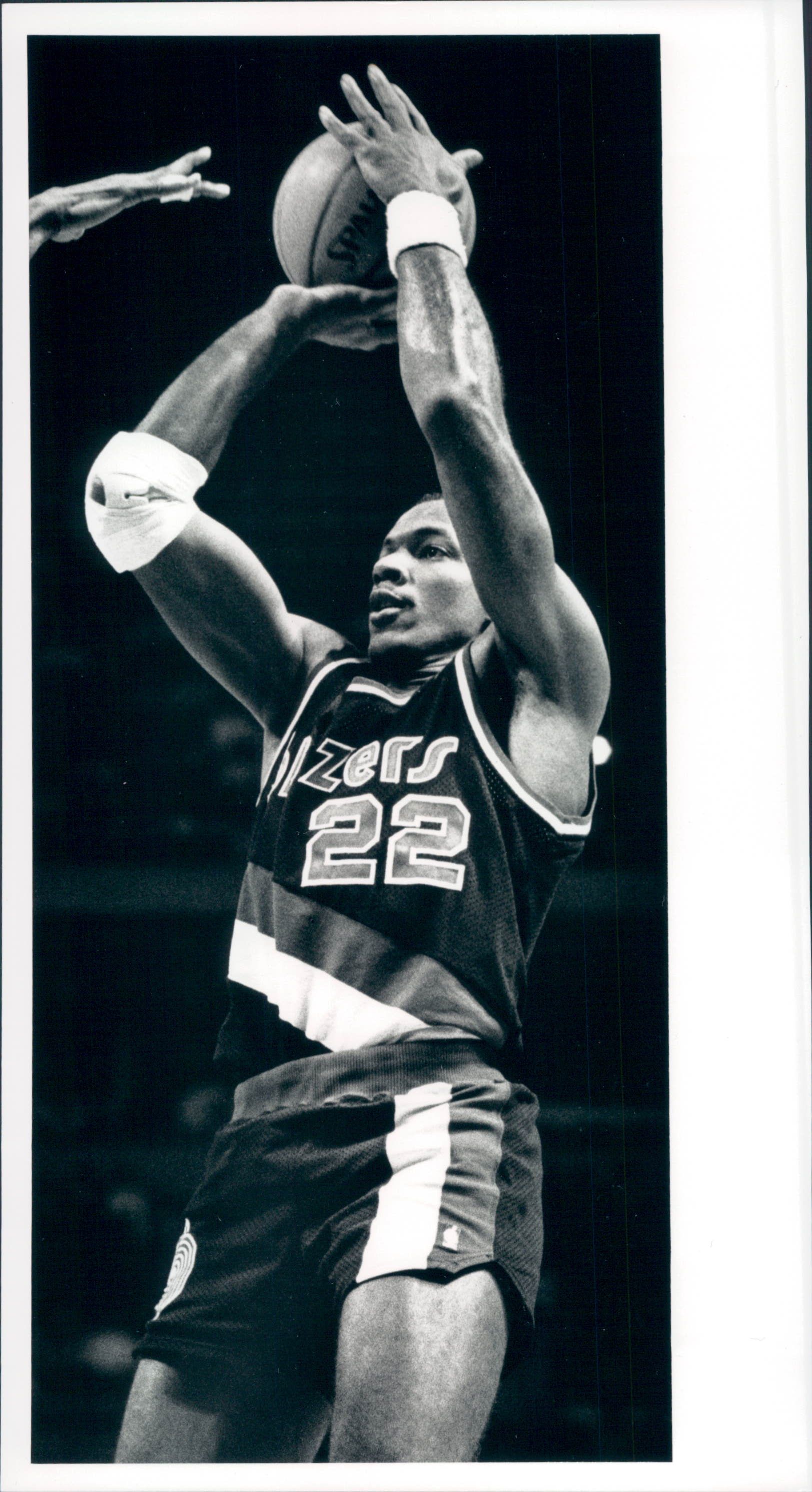 clyde drexler mcfarlane