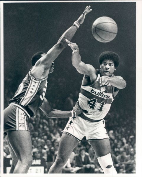 1978 Wes Unseld Washington Bullets "The Sporting News Collection Archives" Original Type 1 8"x10" Photo (Sporting News Collection Hologram/MEARS Type 1 Photo LOA)