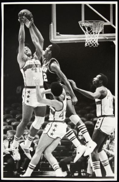 Lot Detail - 1975 Wes Unseld Washington Bullets 