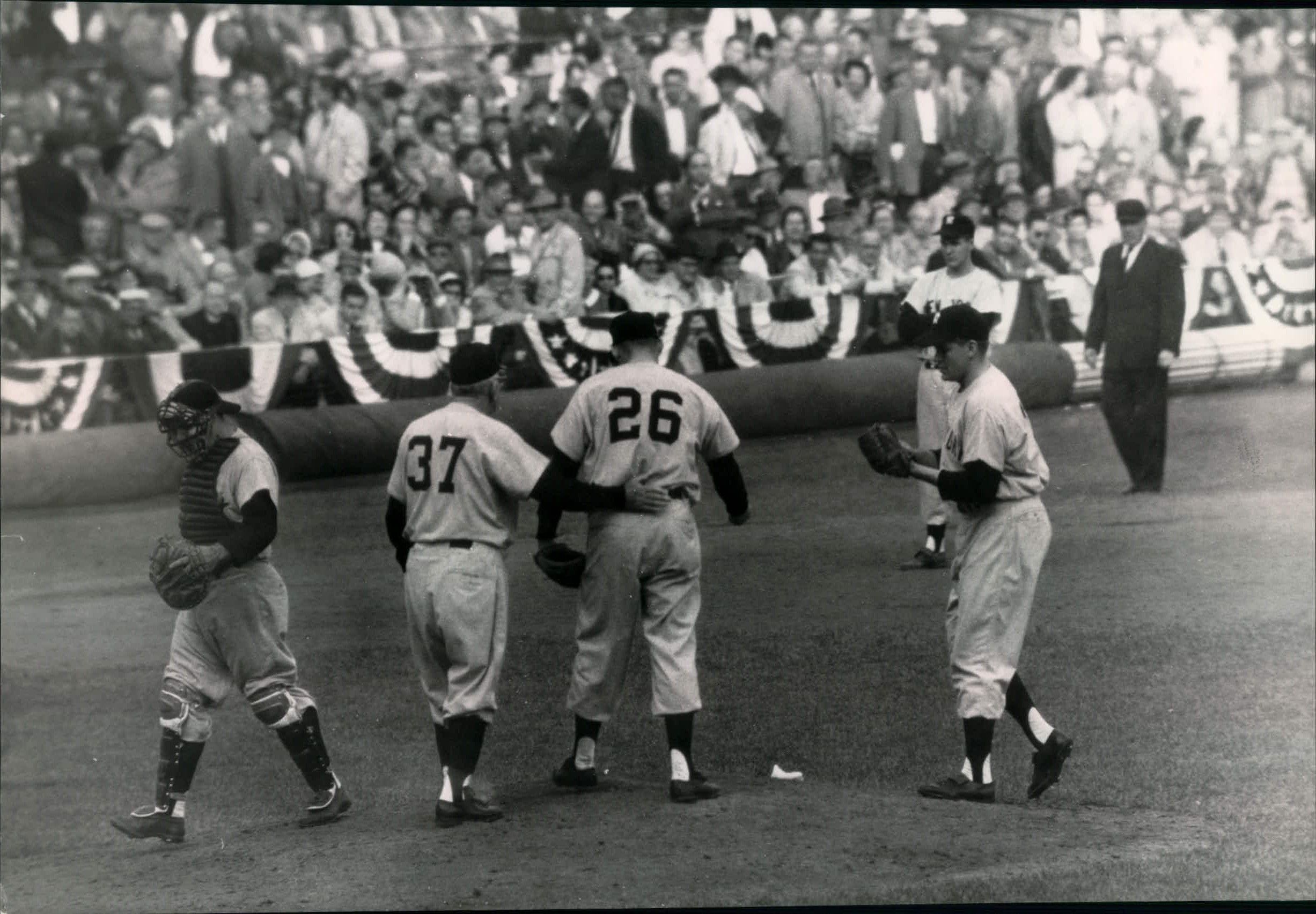 Lot Detail - 1958 Bob Turley Ryne Duren New York Yankees 