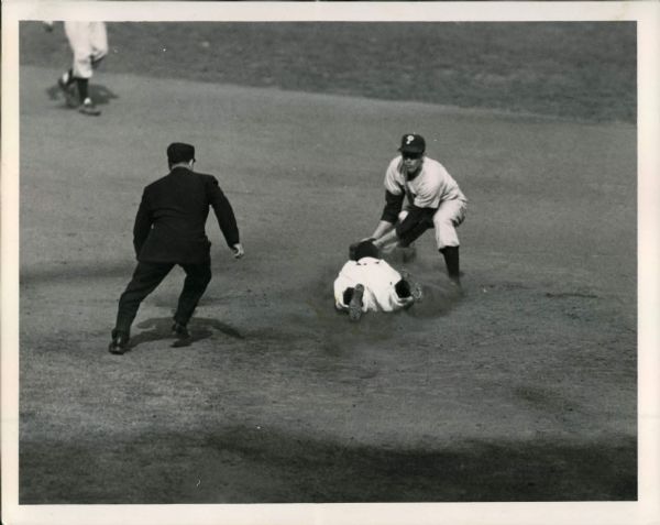 1950 New York Yankees Philadelphia Phillies World Series "The Sporting News Collection Archives" Original Type 1 Photos (Sporting News Collection Hologram/MEARS Type 1 Photo LOA) - Lot of 11