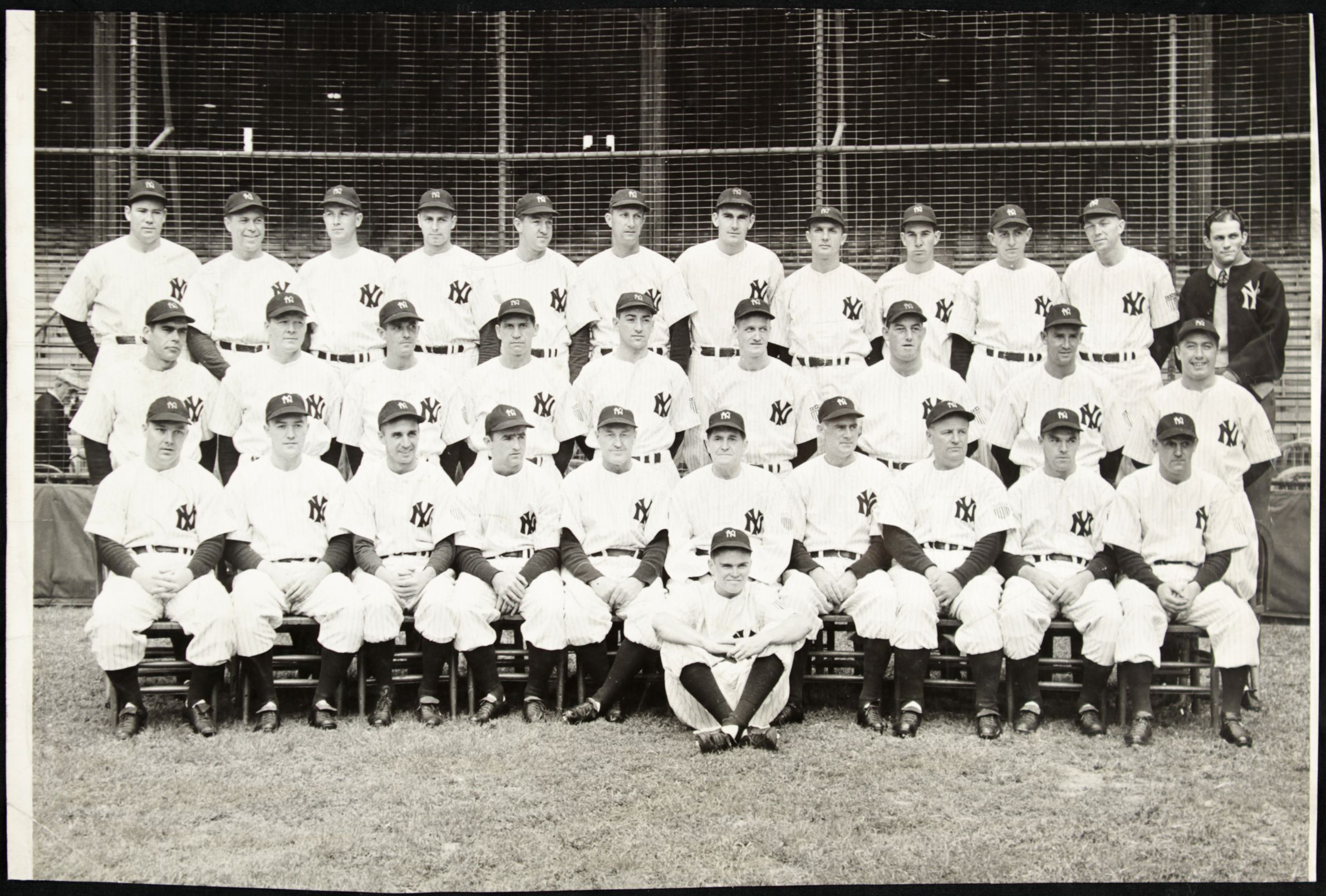 Lot Detail - 1942-45 circa New York Yankees Team Photo 