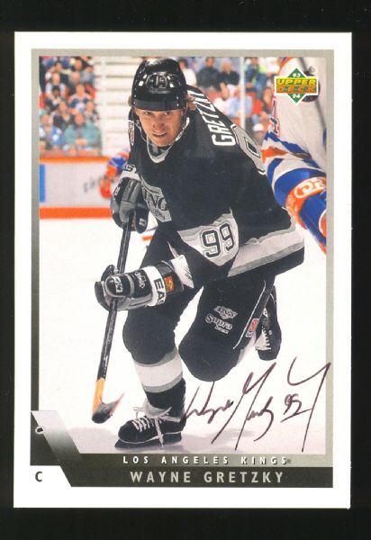 Lot Detail - Wayne Gretzky Upper Deck Authenticated(UDA