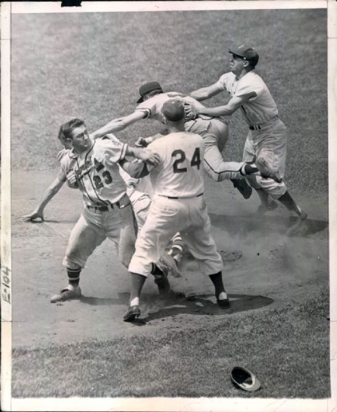 1957 Brawl Brooklyn Dodgers Milwaukee Braves "The Sporting News Collection Archives" Original 8" x 10" Photo (Sporting News Collection Hologram/MEARS Photo LOA)