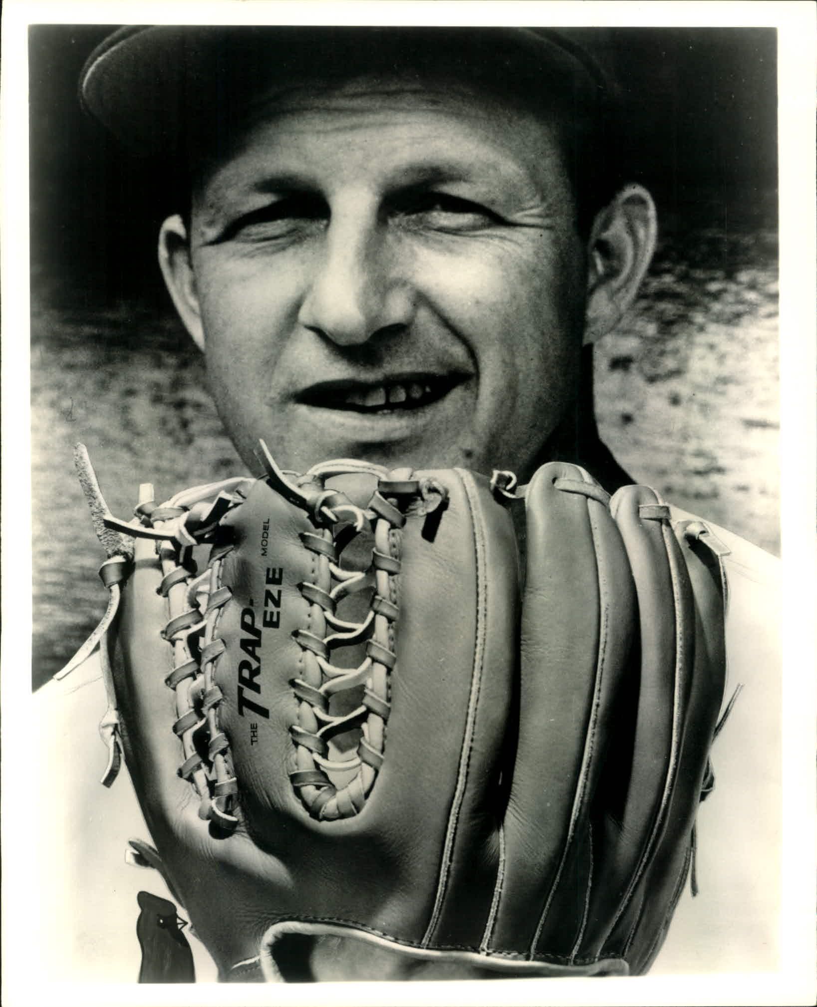 The Sporting Statues Project: Stan Musial: St Louis Cardinals